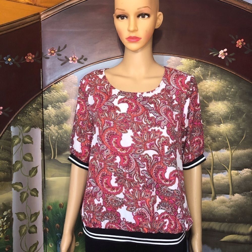 Tacera Woman’s Blouse Sz S NWOT